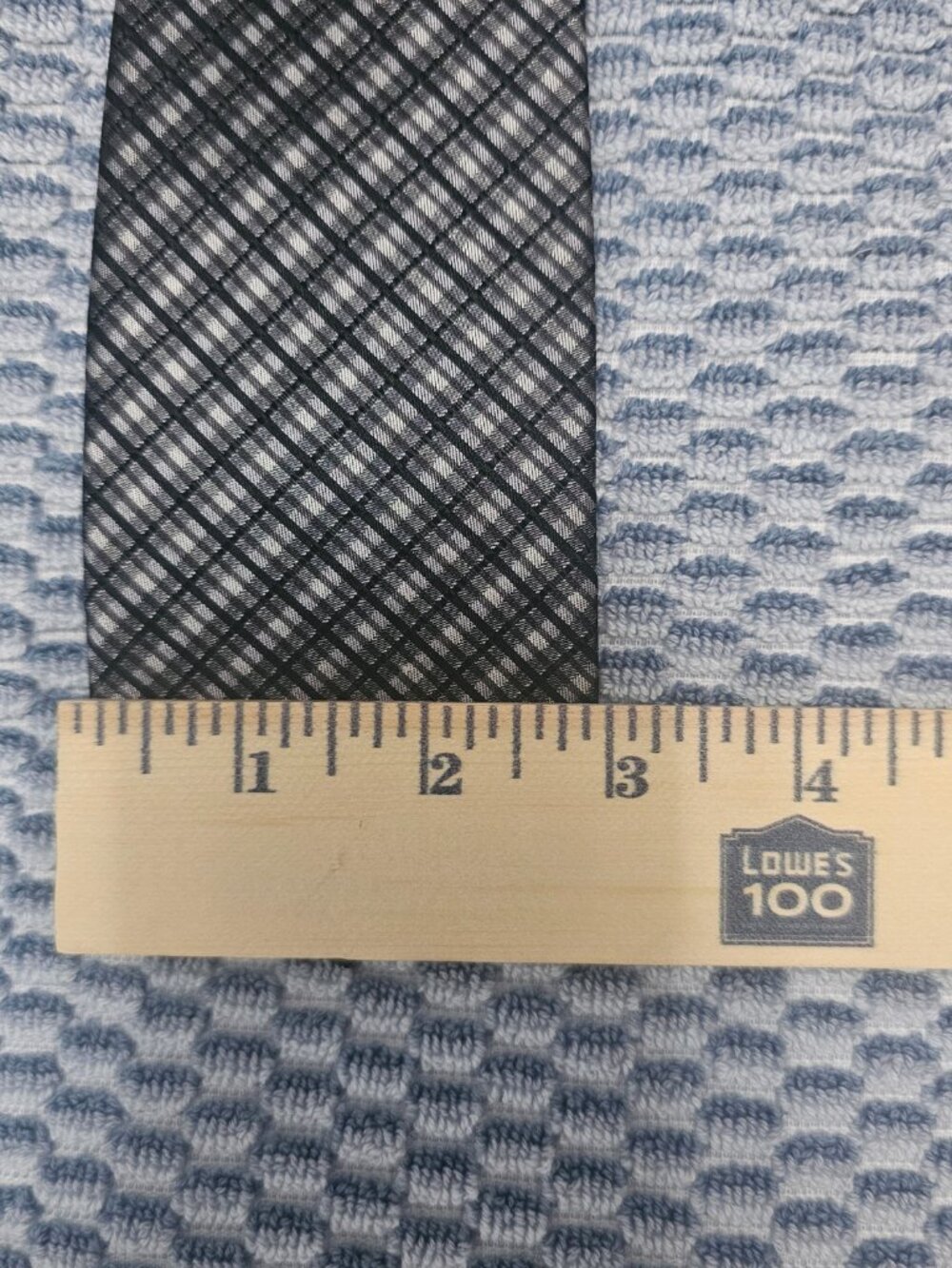 DKNY Black Grey White 100% Silk Plaid Business Formal Checkered Tie 3x57.5" NEW - Picture 6 of 6